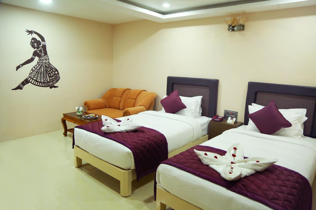 Athena Hotel Tiruvannāmalai Dış mekan fotoğraf