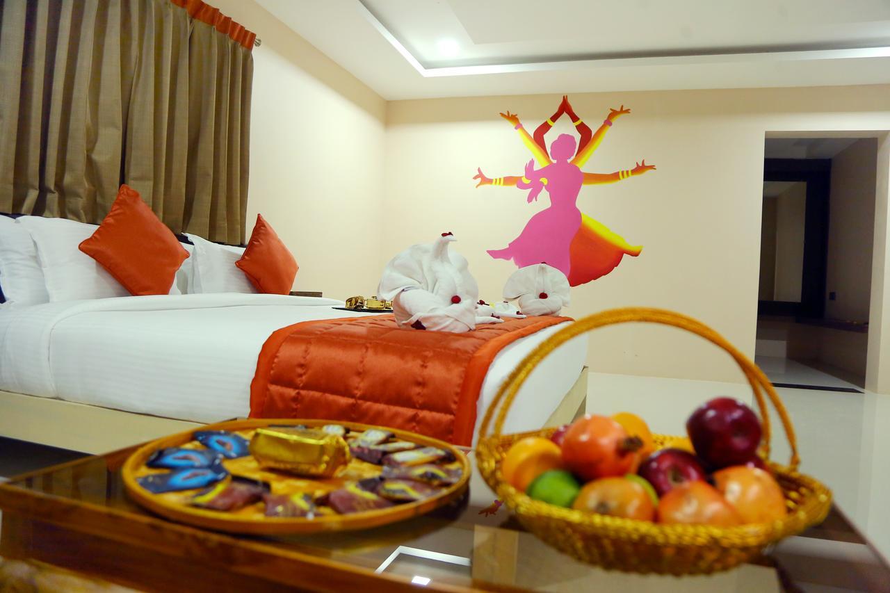 Athena Hotel Tiruvannāmalai Dış mekan fotoğraf