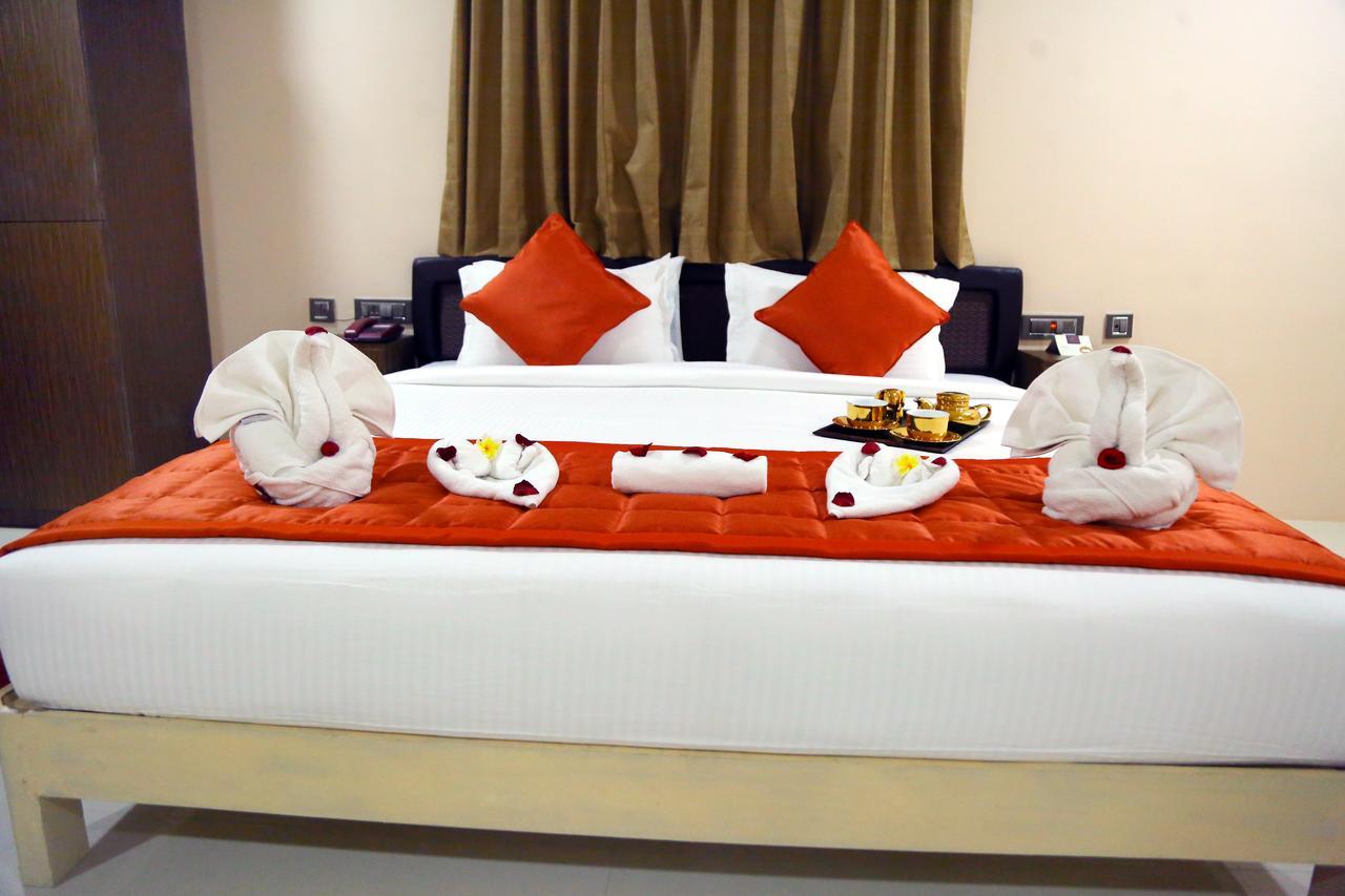 Athena Hotel Tiruvannāmalai Dış mekan fotoğraf