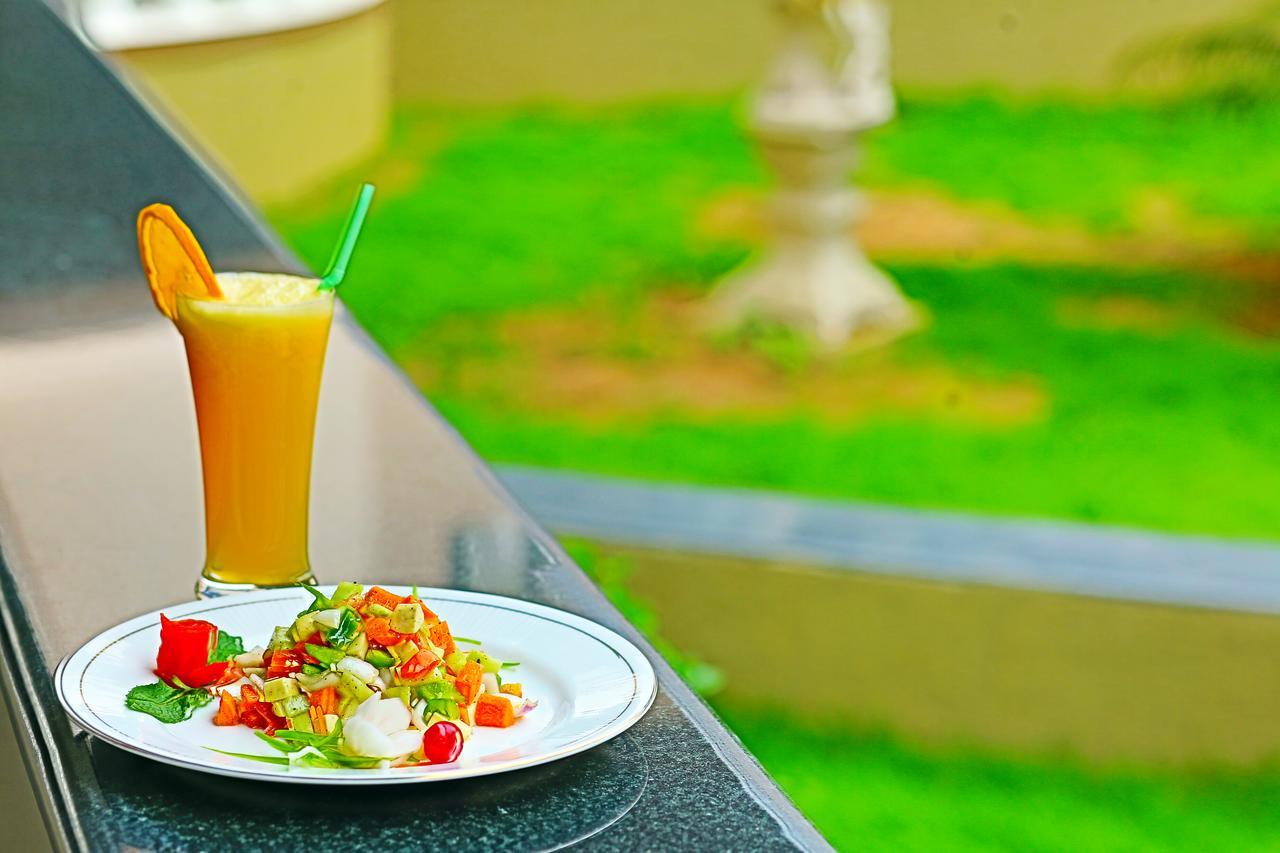 Athena Hotel Tiruvannāmalai Dış mekan fotoğraf