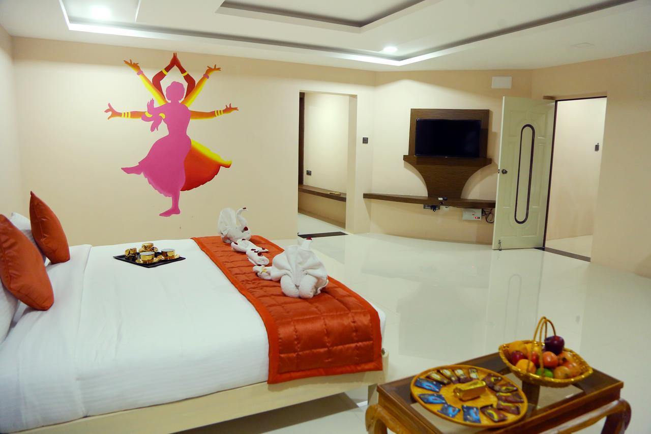 Athena Hotel Tiruvannāmalai Dış mekan fotoğraf